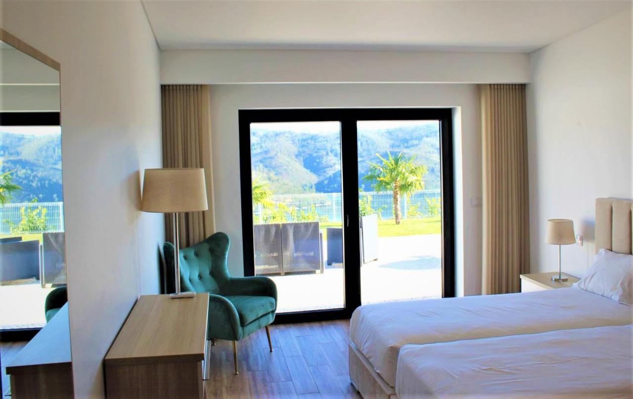 Lago Azul Villas Ferreira do Zêzere Extérieur photo