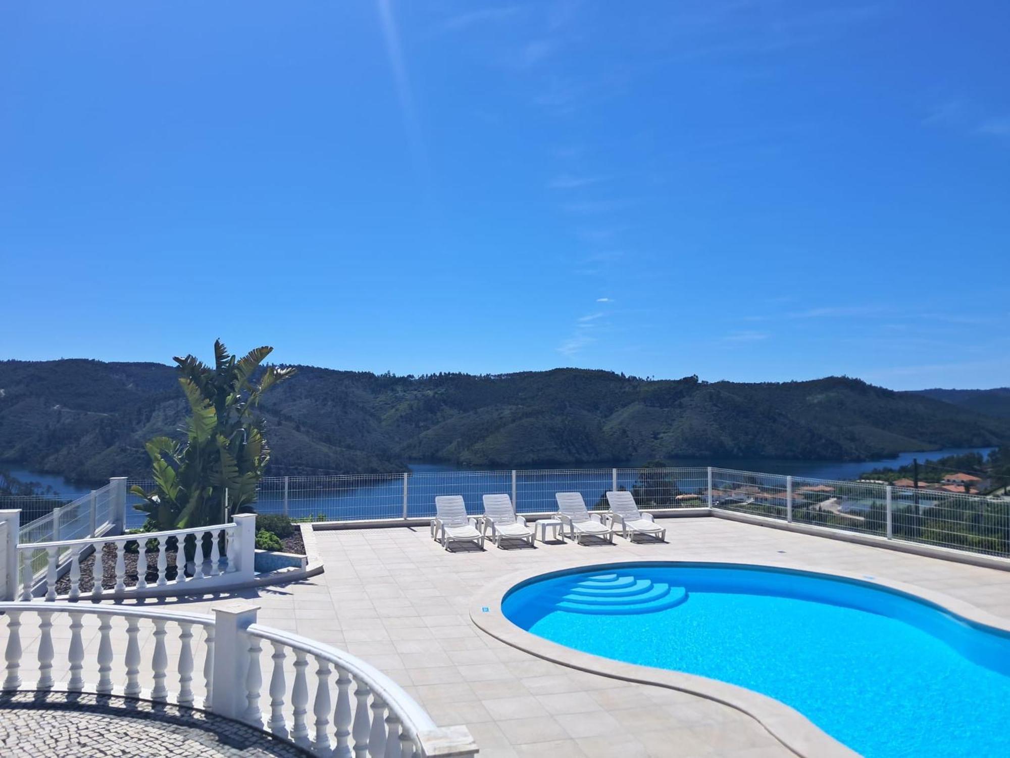 Lago Azul Villas Ferreira do Zêzere Extérieur photo